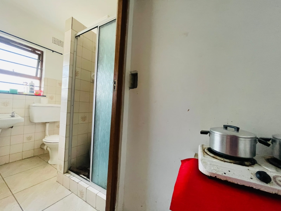 6 Bedroom Property for Sale in Quigney Eastern Cape